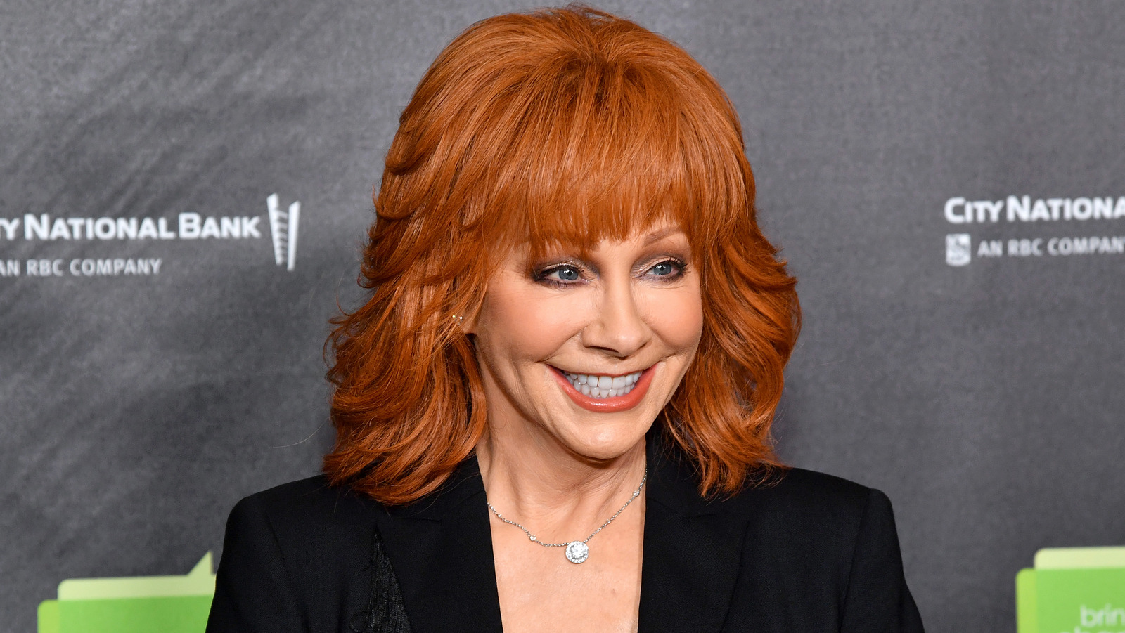 The Sign Reba McEntire’s New TV Show Will Delight Fans Of Her Hit
