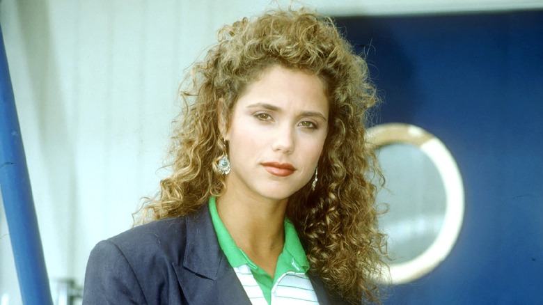 Elizabeth Berkley posing