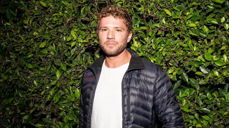 Ryan Phillippe posing 