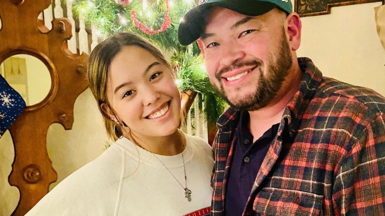 Hannah Gosselin and Jon Gosselin smiling on Thanksgiving