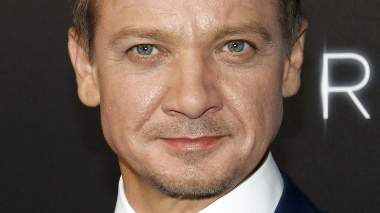 Jeremy Renner smiling