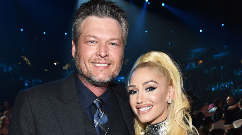Blake Shelton and Gwen Stefani smiling