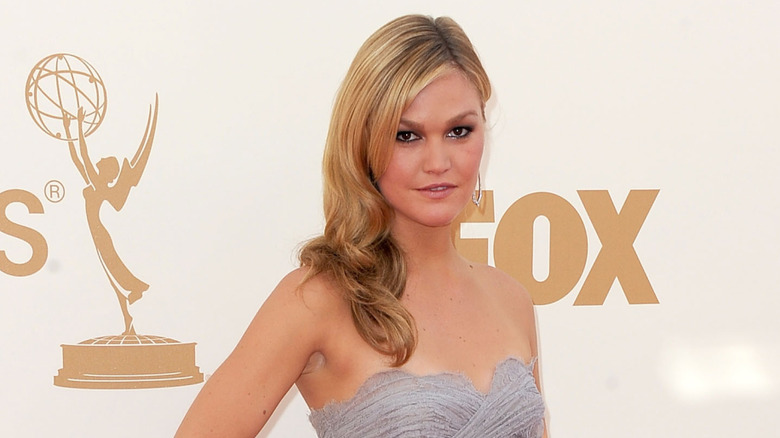 Julia Stiles at the 2011 Primetime Emmy Awards