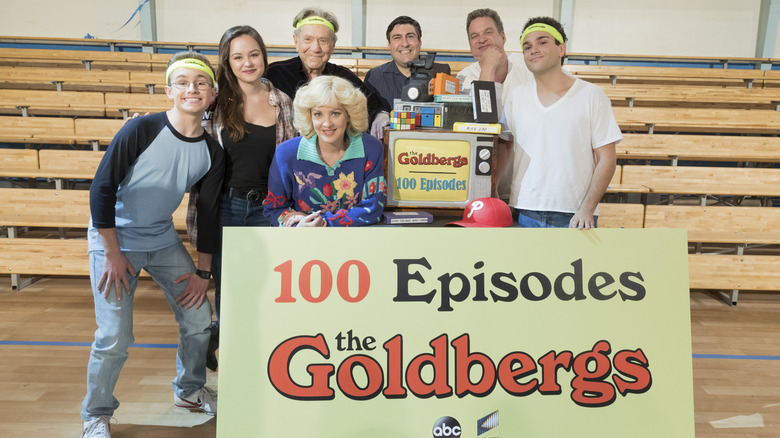 The cast of The Goldbergs celebrate the show's 100th episode