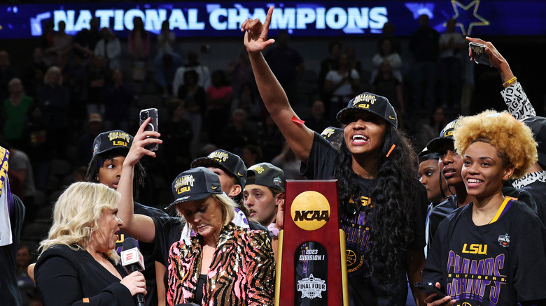 Angel Reese and LSU team celebrating championship