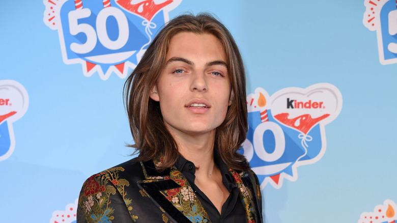 Damian Hurley at the 50th anniversary celebration of the Kinder brand