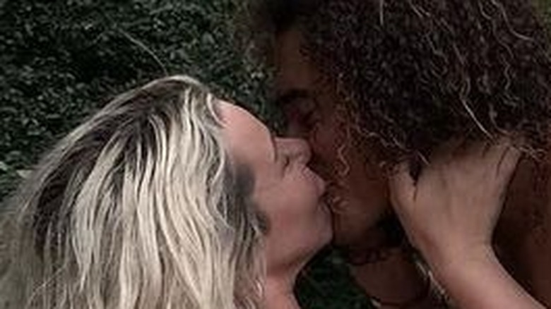 Tana Mongeau kissing her boyfriend Makoa