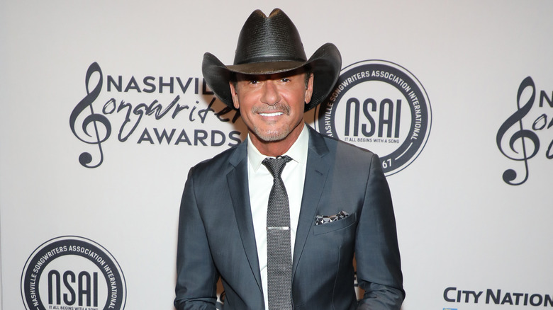 Tim McGraw on red carpet
