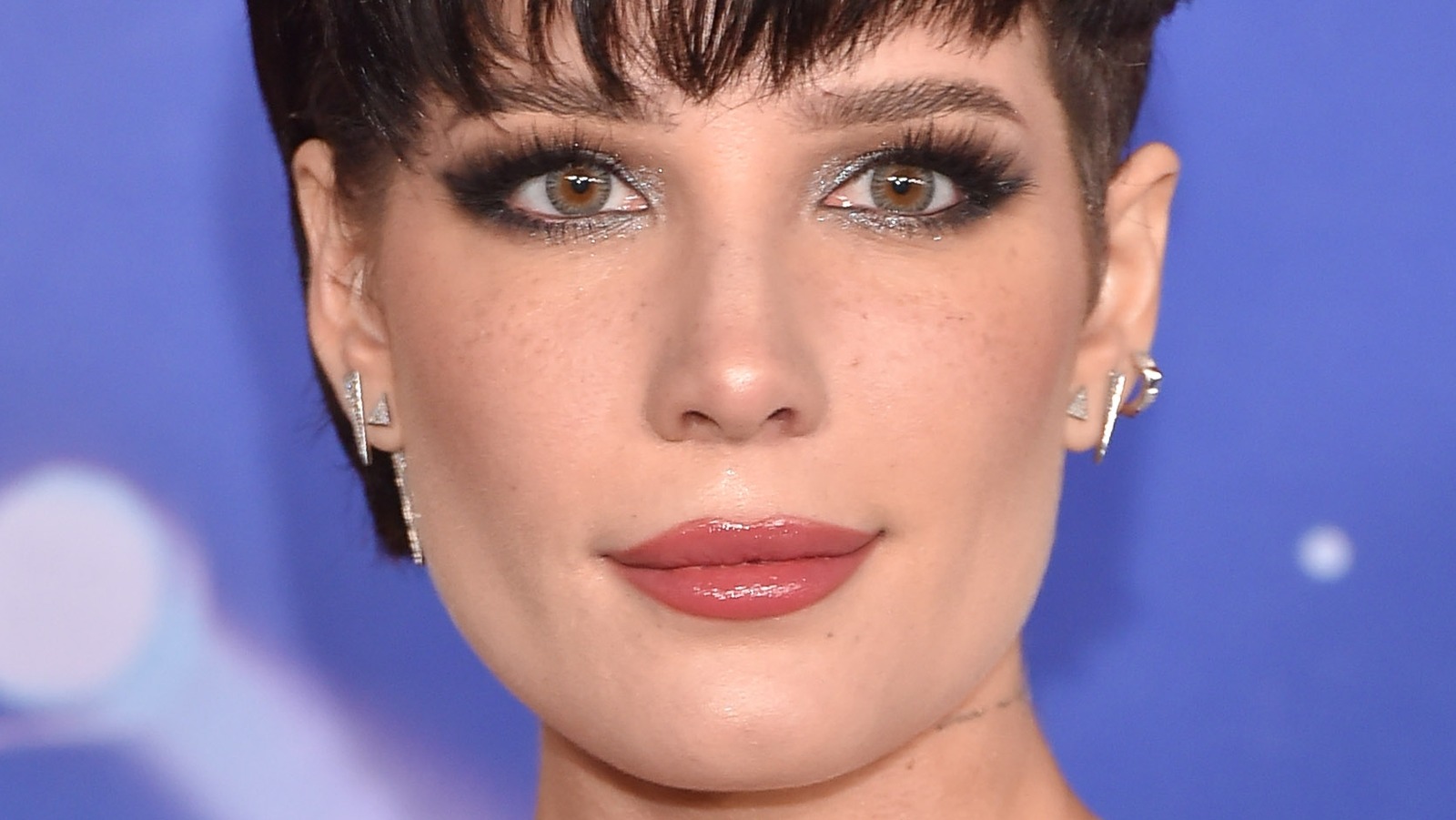 The Surgery Halsey Got Just Before Attending The Grammys News and Gossip
