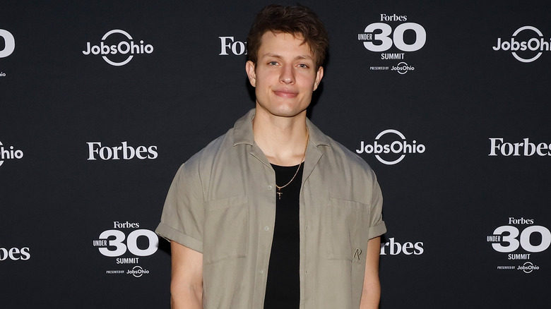 Matt Rife, smirking