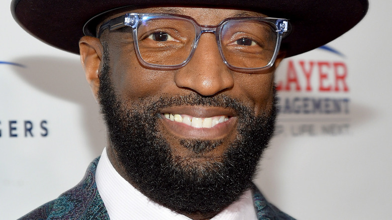 Rickey Smiley smiling