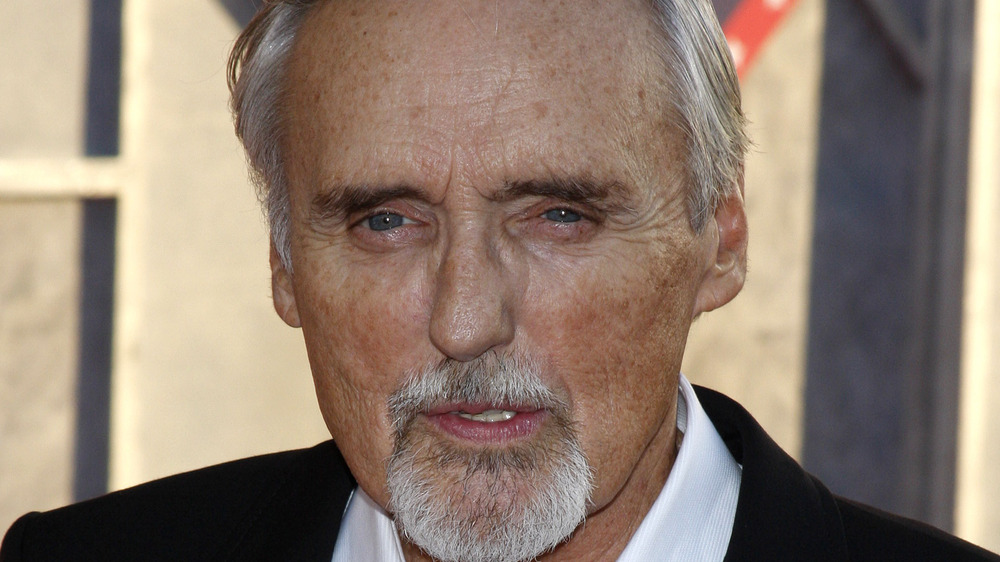 Dennis Hopper starring off