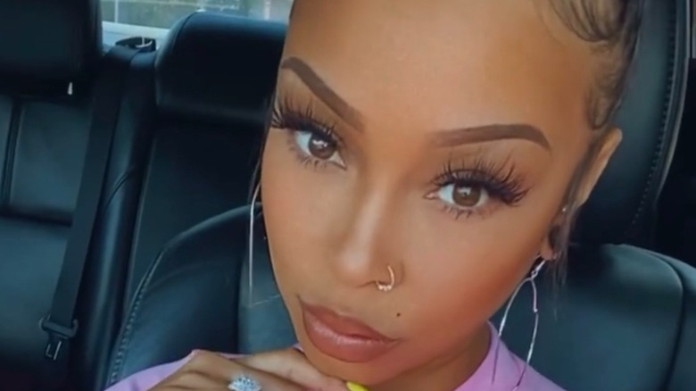 Miss Mercedes Morr posing for selfie