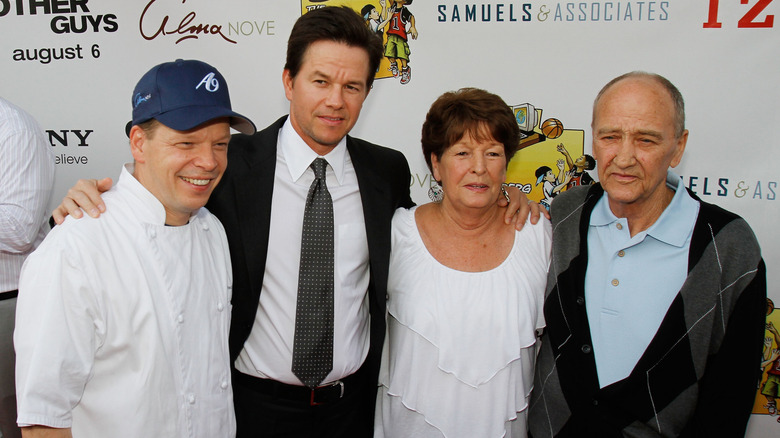 Paul Wahlberg, Mark Wahlberg, Alma Wahlberg, Arthur Donnolly