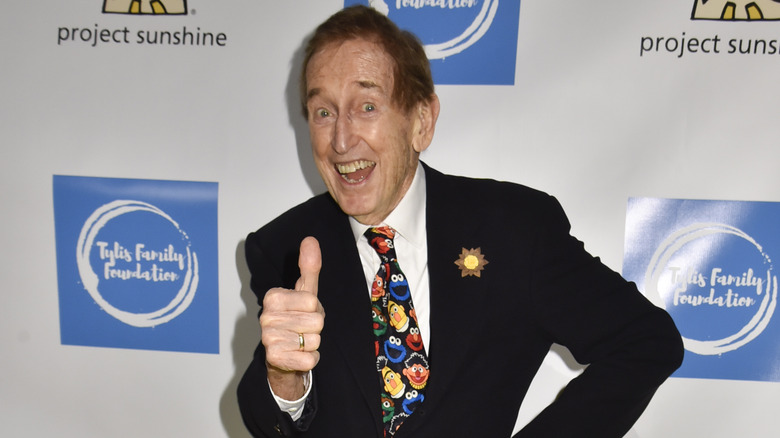 Bob McGrath giving thumbs up