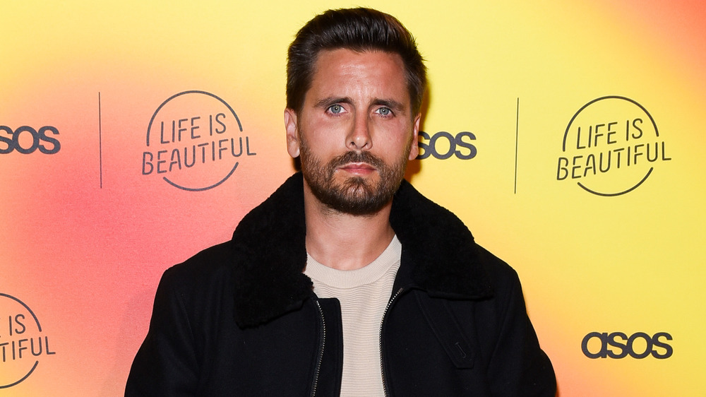 Scott Disick posing on the red carpet