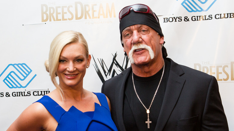 Hulk Hogan posing with second wife Jennifer McDaniel