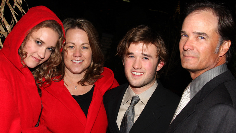 Emily Osment and family at the premiere of David Mamet's Revival of American Buffalo