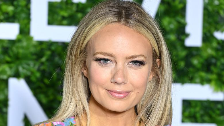 Melissa Ordway posing