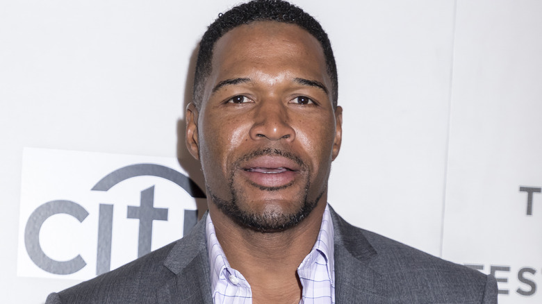 Michael Strahan on red carpet