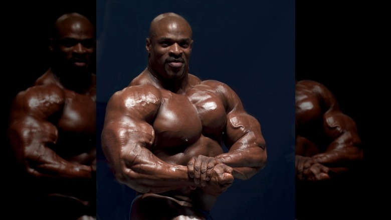 Ronnie Coleman bodybuilding pose
