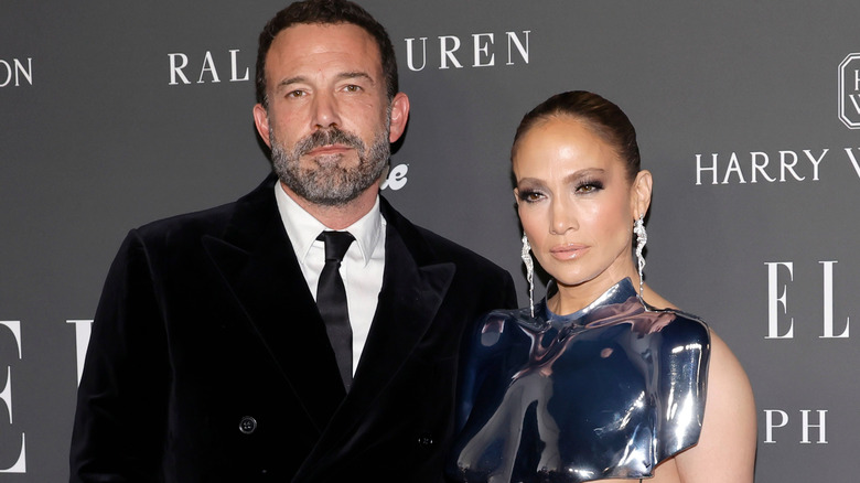 Ben Affleck and Jennifer Lopez posing