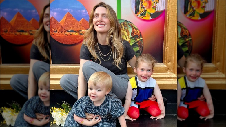 Addison Timlin poses with her daughters