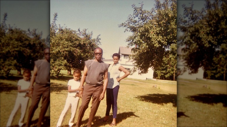 Fraser and Marian Robinson with Michelle Obama