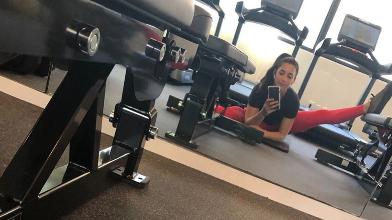 Aly Raisman in gym selfie