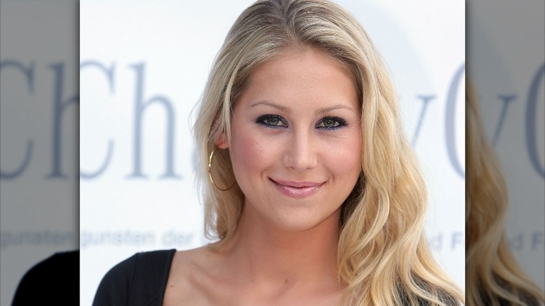 Anna Kournikova smiling
