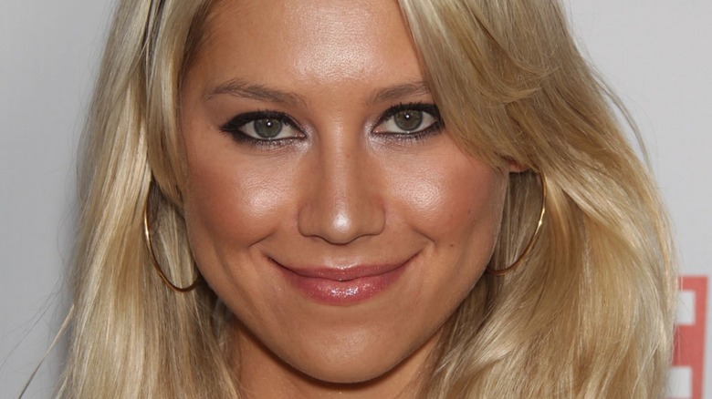 Anna Kournikova smiling