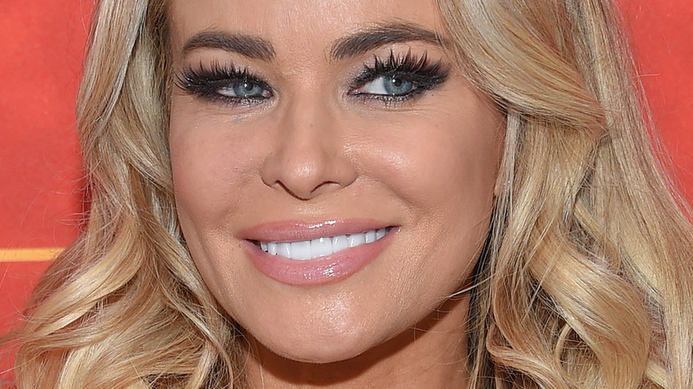 Carmen Electra smiling