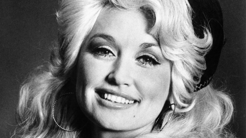 Dolly Parton proves she's a 'Rockstar' scoring her biggest success at 77  years old