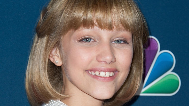 Grace VanderWaal smiling