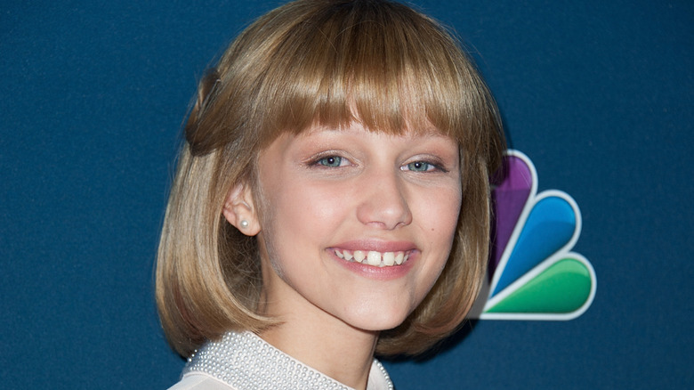Grace VanderWaal smiling