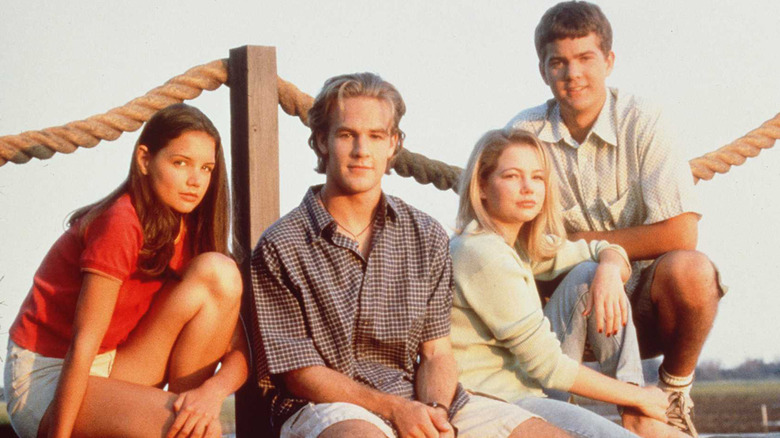 Katie Holmes, James Van Der Beek, Michelle Williams and Joshua Jackson posing