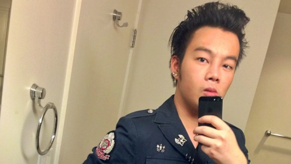 Kane Lim's mirror selfie from 2013