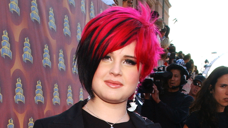 Kelly Osbourne arriving at 2002 MTV Movie Awards