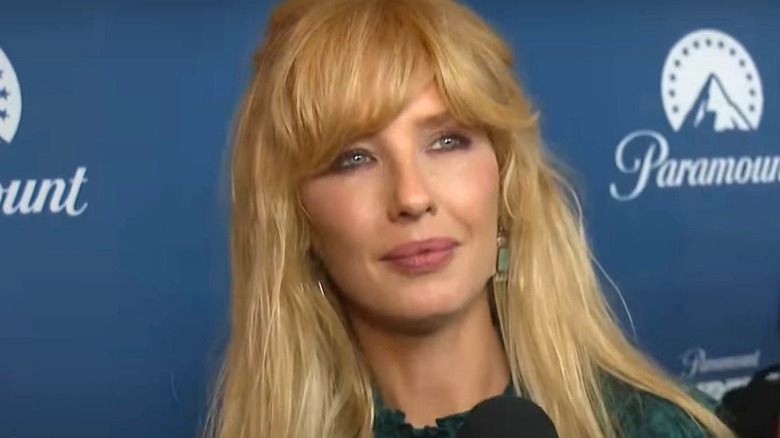 Kelly Reilly talking