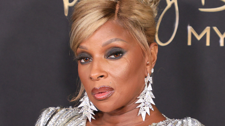 Mary J. Blige attends the "Mary J Blige's My Life" New York Premiere