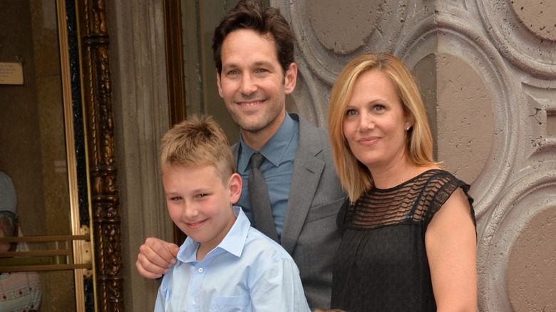 Paul Rudd poses with his family