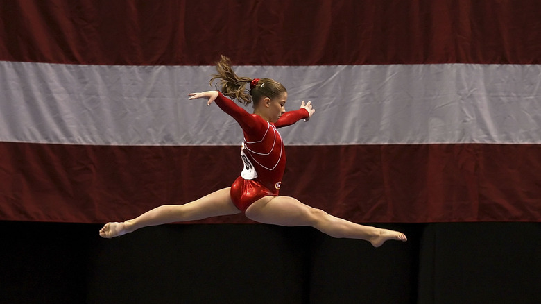 Shawn Johnson leaping