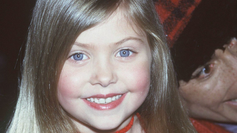 Taylor Momsen, at age 7, 2000 photo