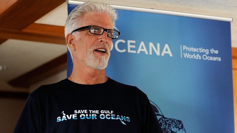 Ted Danson with beard at Oceana event
