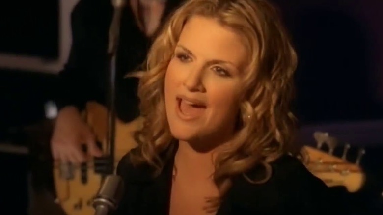 Trisha Yearwood in the How Do I Live music video
