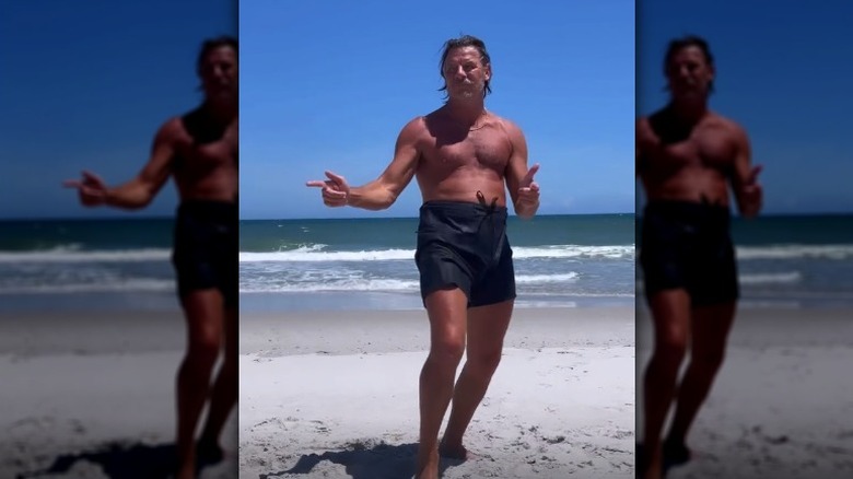 Ty Pennington dancing