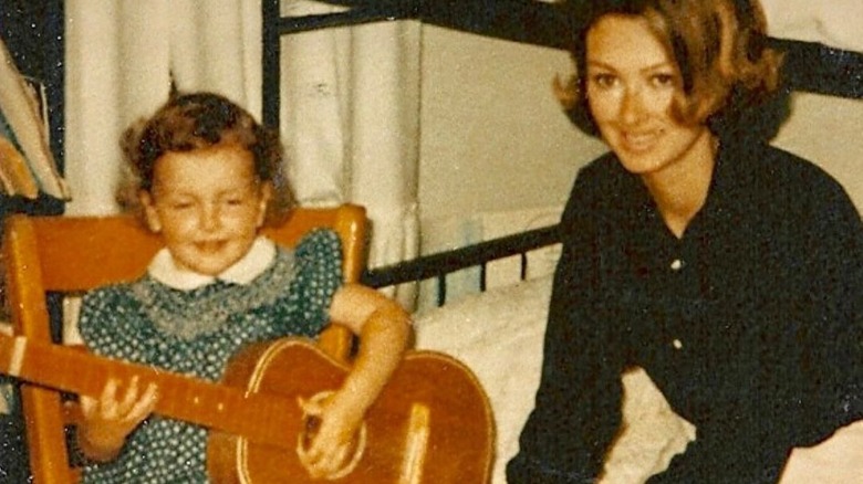 Wynonna Judd and Naomi Judd