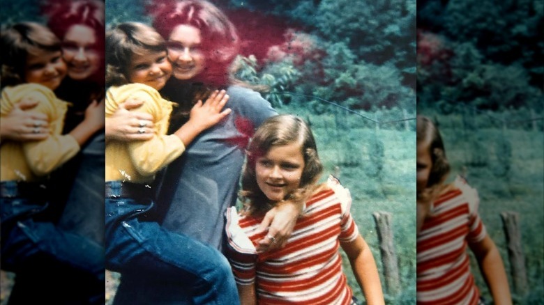 Ashley, Naomi, and Wynonna Judd
