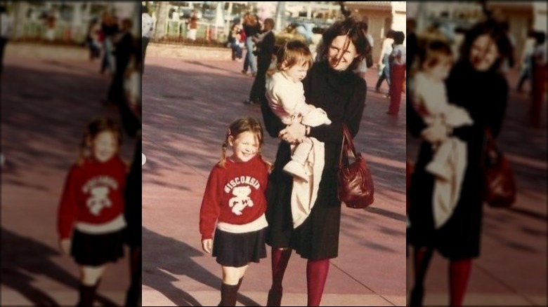 Zooey and Emily Deschanel with their mother, Mary Jo