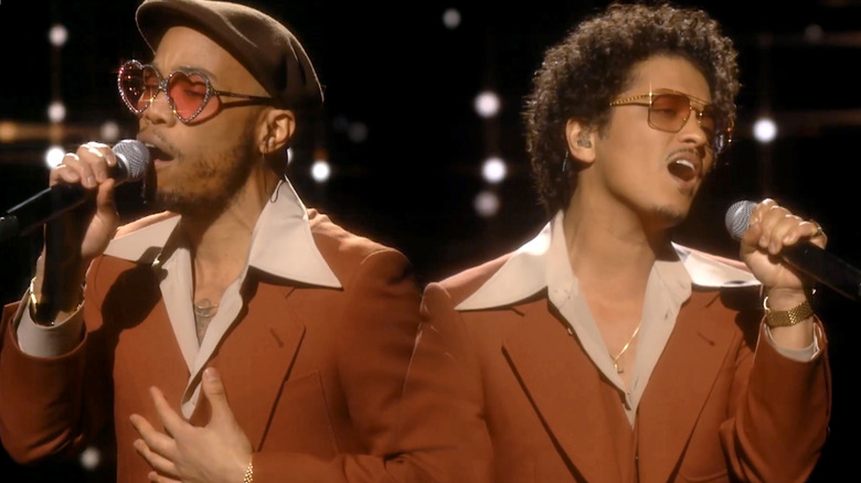 Anderson .Paak and Bruno Mars singing